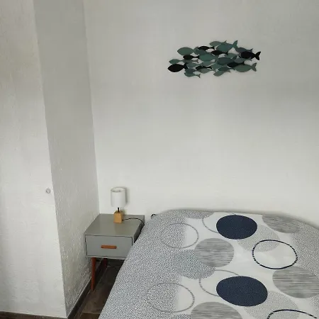 T2 Vue Sur Lägenhet